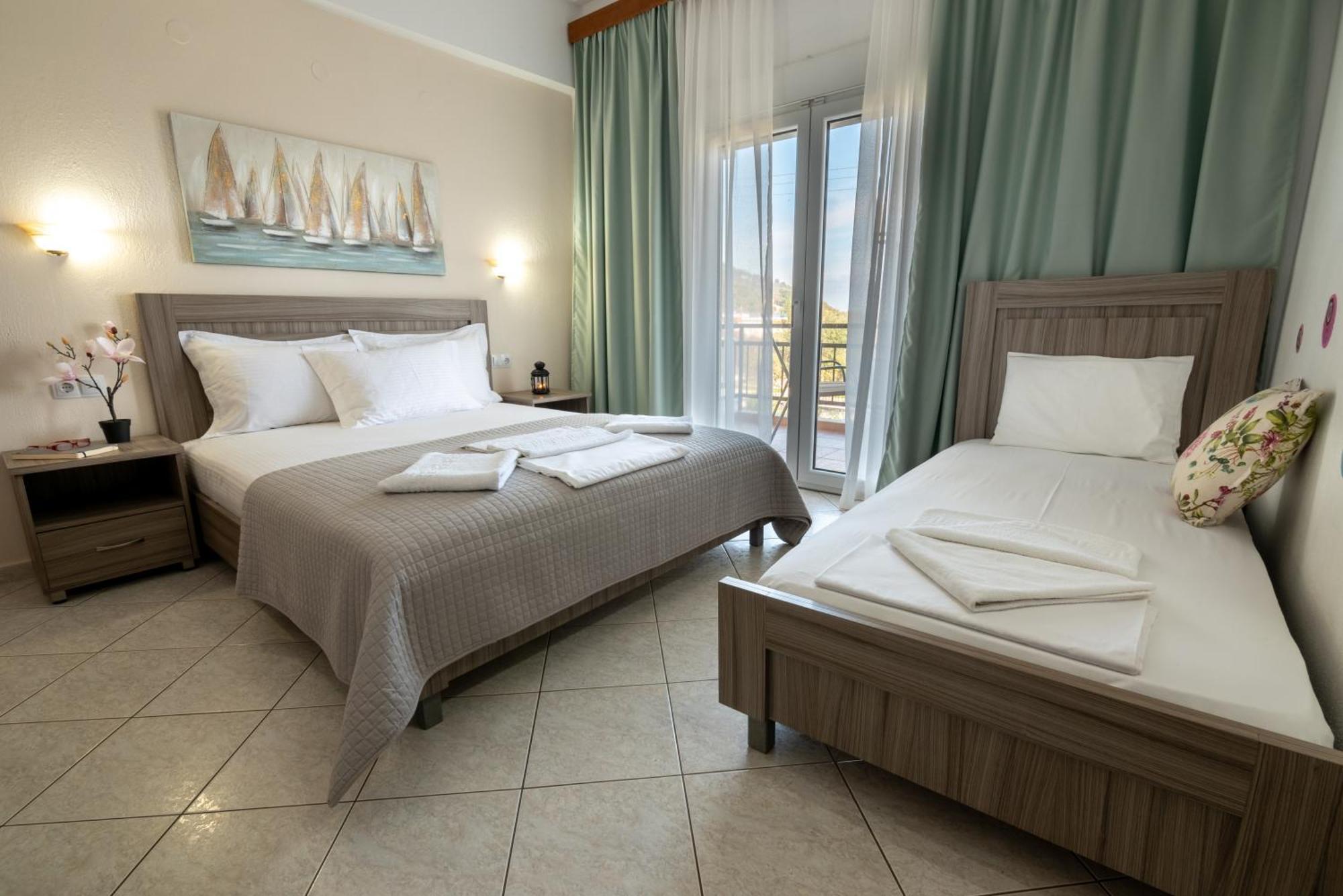 House Elena Apartment Койнира Екстериор снимка